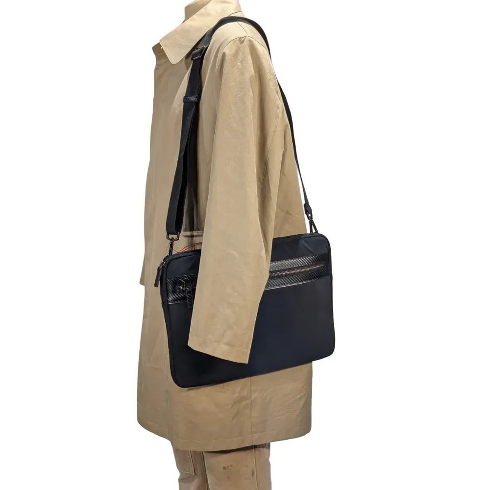 Tumi Mens Black Nylon Crossbody Messenger Bag Carbon Fiber Trim Zip NWT $395 - Picture 2 of 12